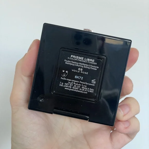 Givenchy Prisme Libre Mattifying & Blurring Setting Powder - Picture 5 of 8